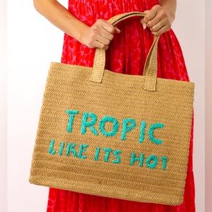 NWT btb Los Angeles Tropic Like It’s Hot Straw Tote